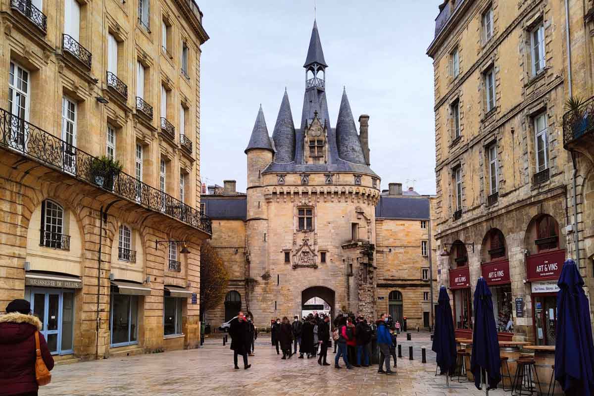 puente de diciembre en Bordeaux con Ikai Vans